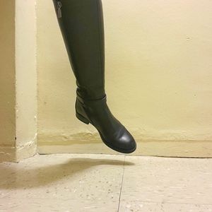Black boots